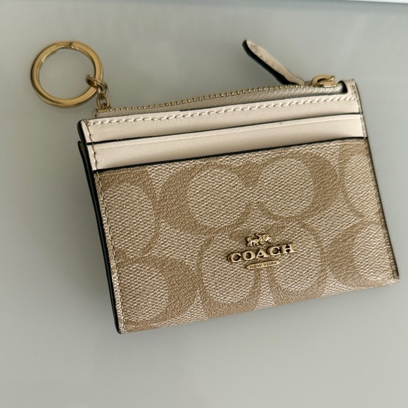 Coach Metallic Gold and Cream Key Card Holder - Picture 1 of 3